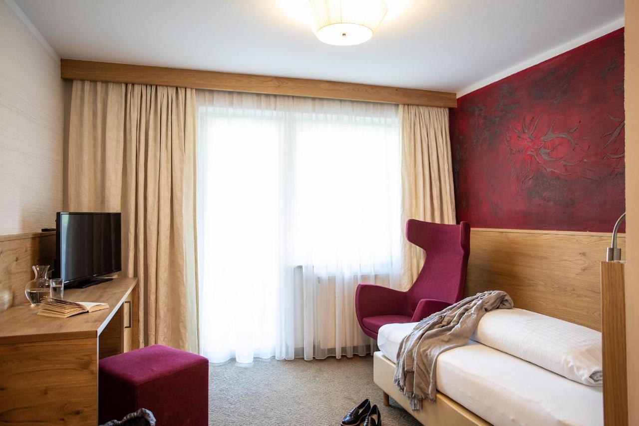 Hotel Zum Hirschen امست الغرفة الصورة