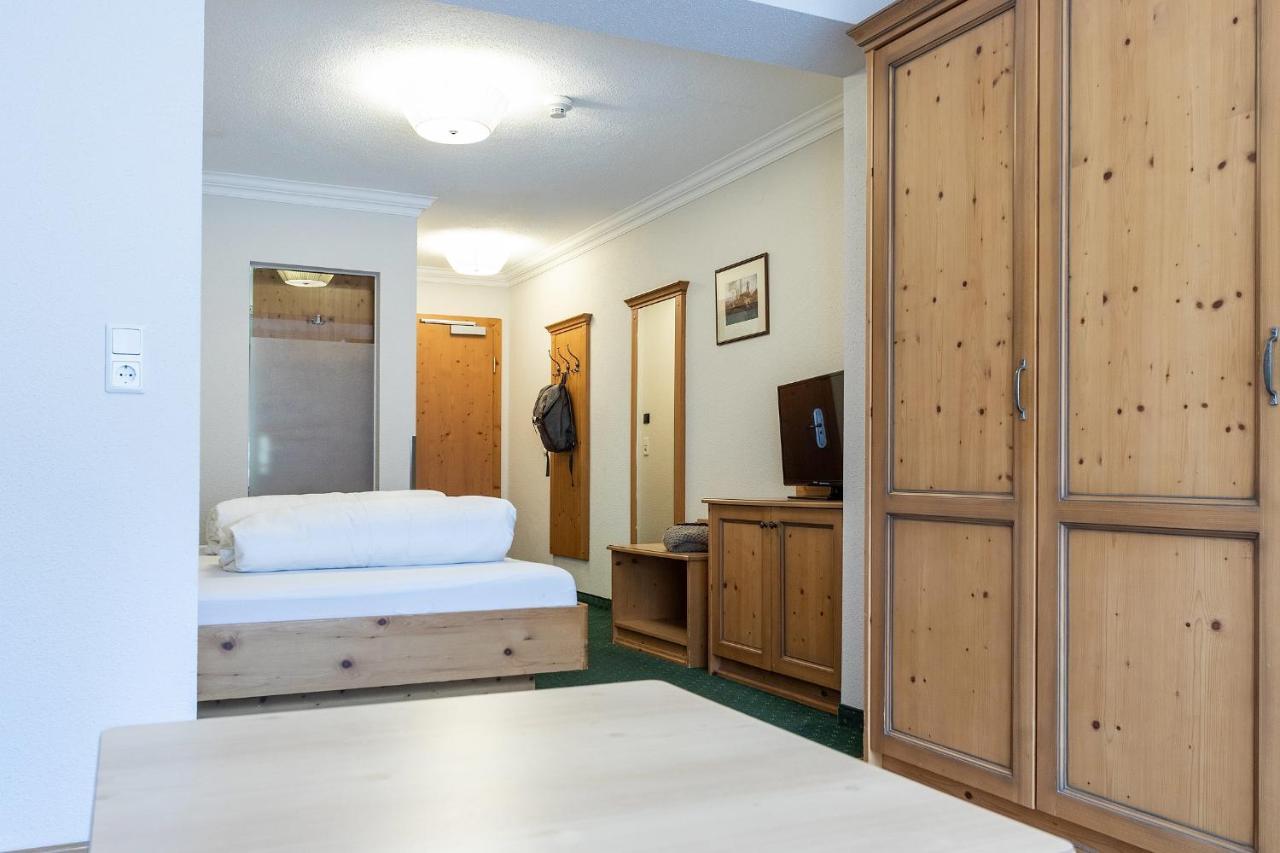 Hotel Zum Hirschen امست المظهر الخارجي الصورة
