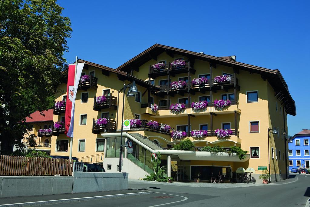 Hotel Zum Hirschen امست المظهر الخارجي الصورة